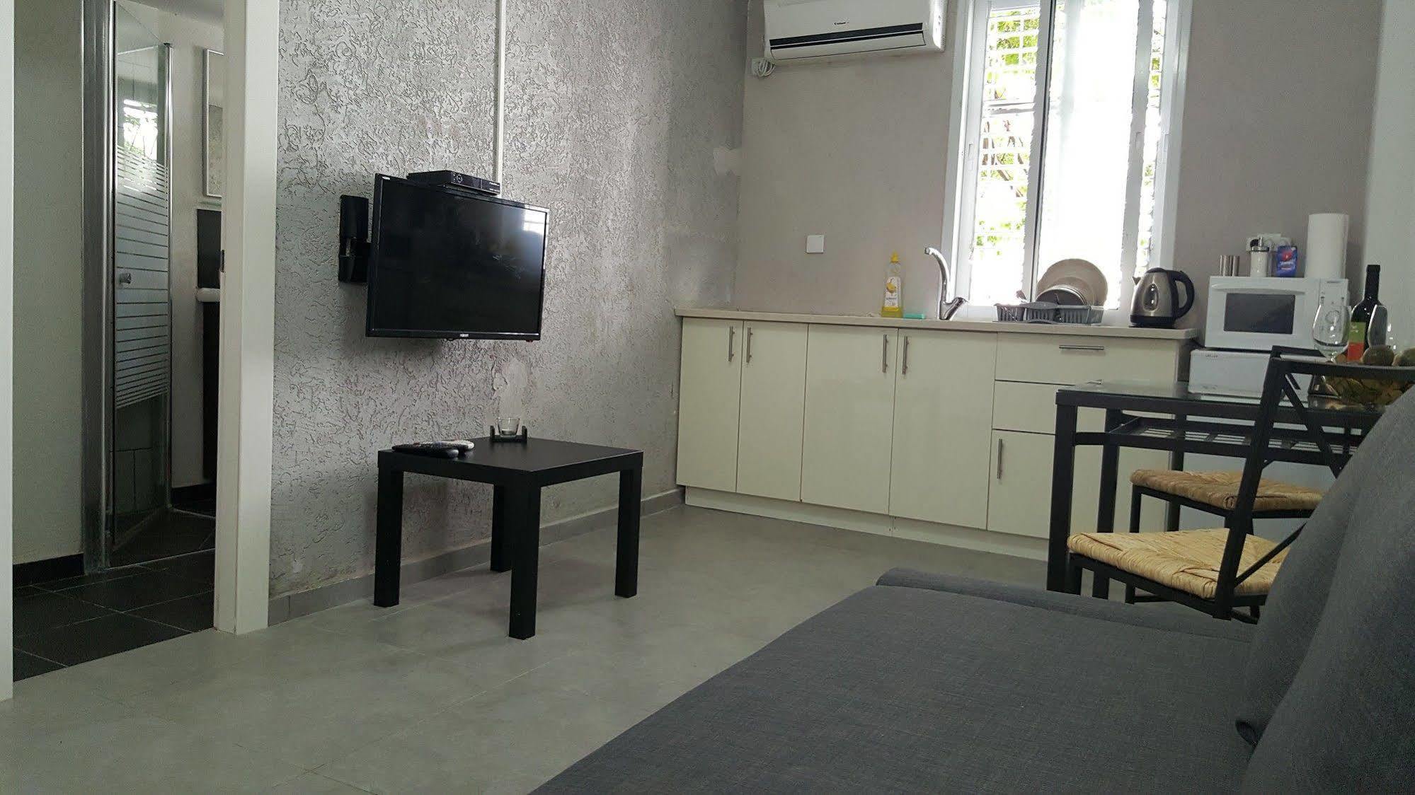 Studio Masaryk Apartment Bat Yam Exterior photo